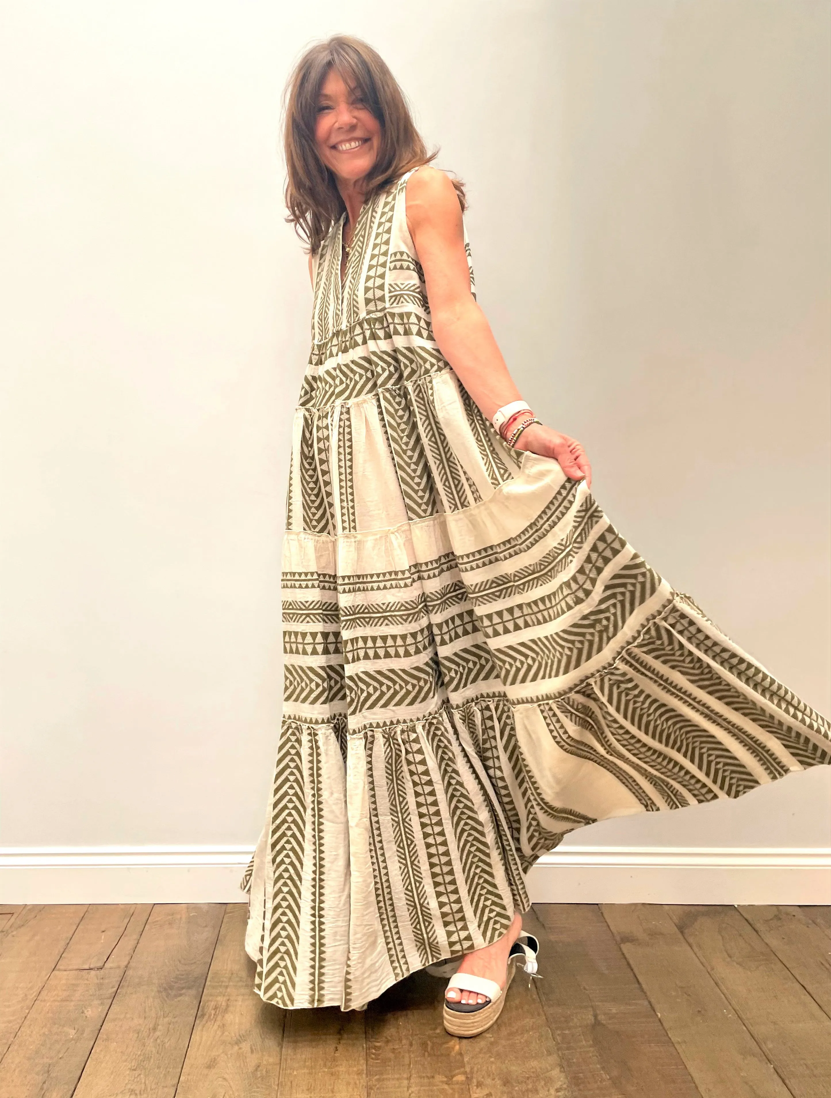 D SL Long Dress in Khaki, White