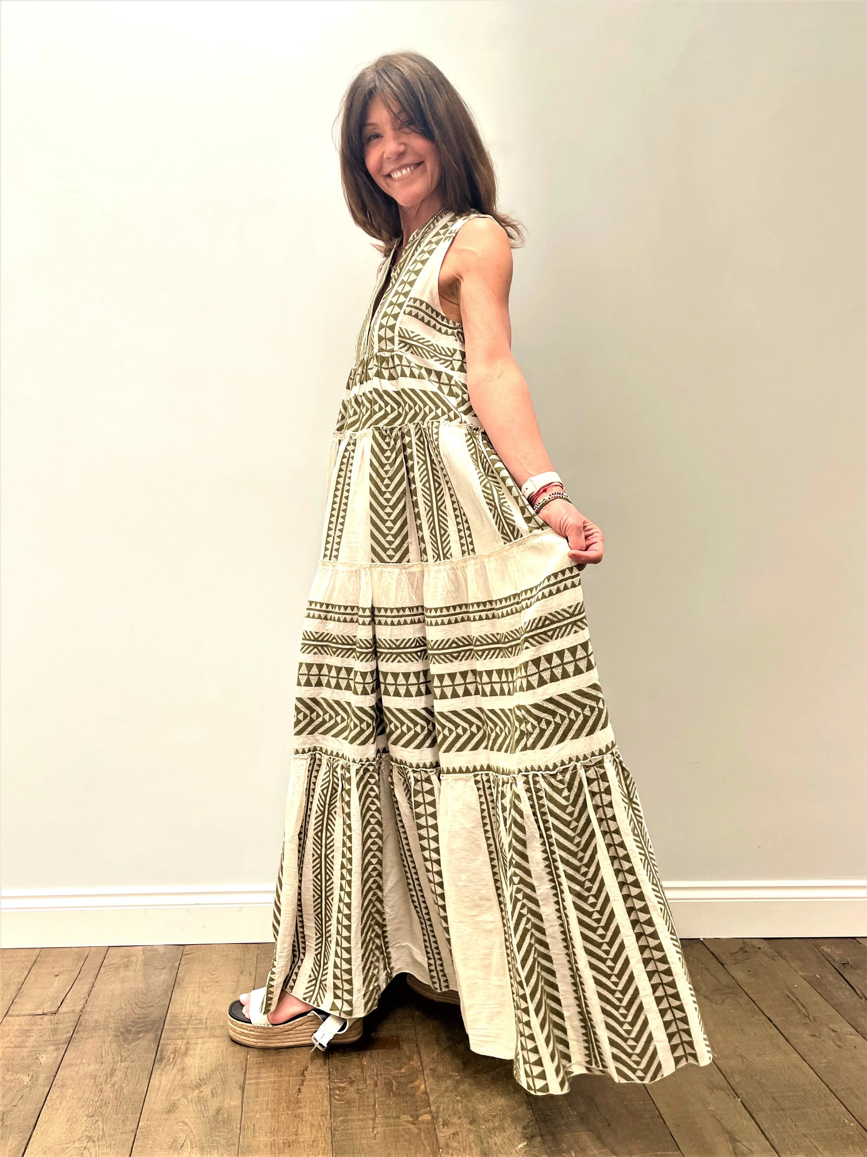D SL Long Dress in Khaki, White